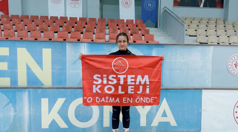 Elif Naz Şenol
