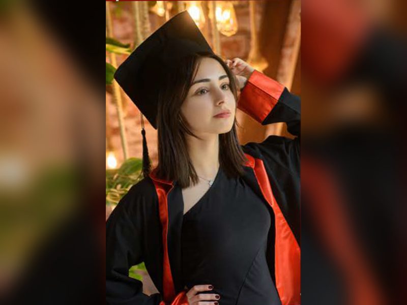 Elif Nujin Bayhan